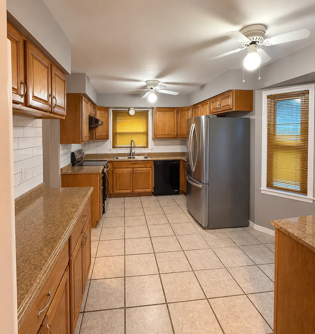 4 bed, 2258 sqft, $2,800 — Photo 3