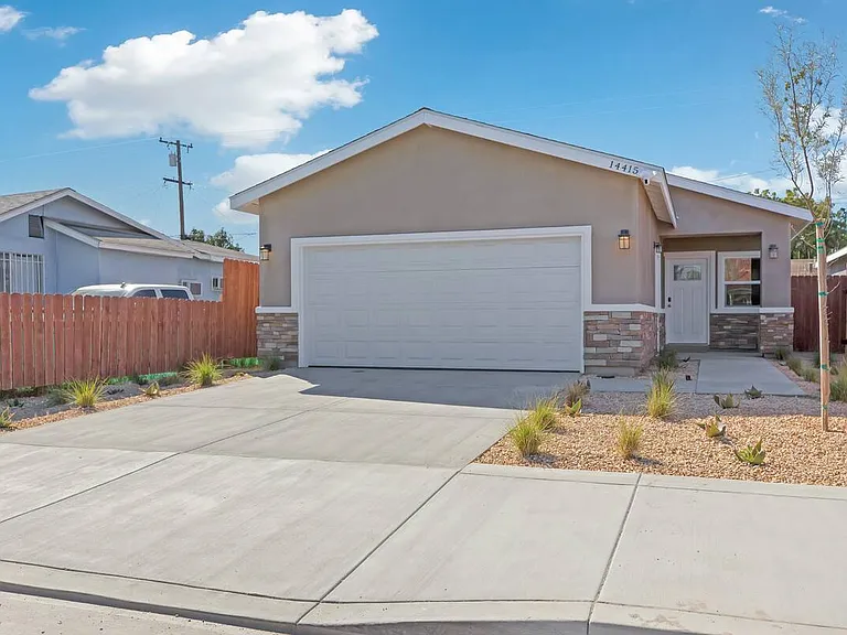 14415 Pontlavoy Ave — Photo 27