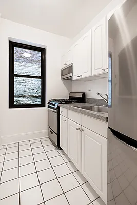 Rented by Corcoran | media 12