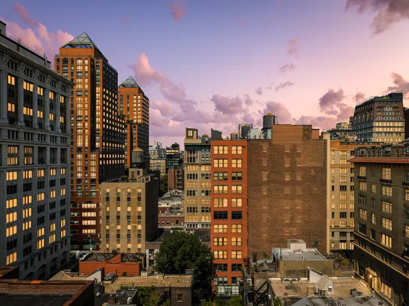 142 East 16th Street image 2 of 15