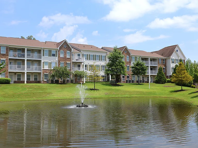 Irene Woods Apartments — Photo 11