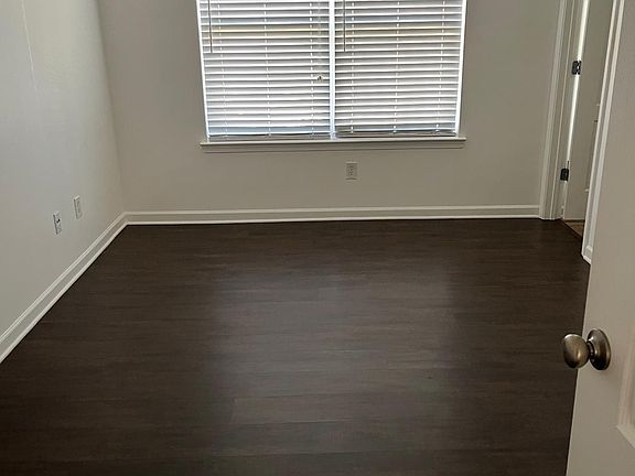 4th image of 6407 Ellenwood Dr