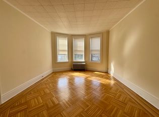 7427 62nd St FLOOR 2, Ridgewood, NY 11385