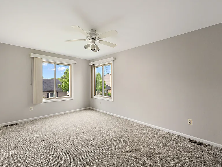 44558 Connecticut Ct — Photo 31
