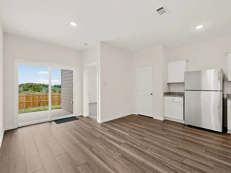 6086 Mojave Dr — Photo 7