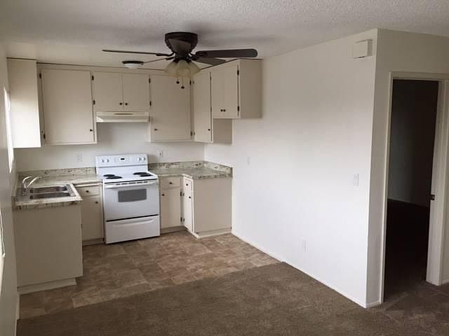 1st image of 121 Cedar Ave APT C
