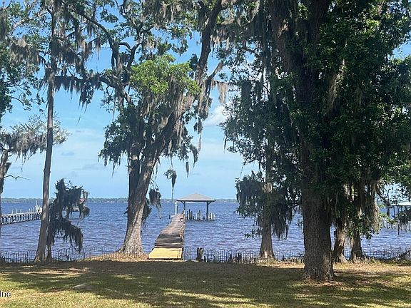2nd image of 4841 RAGGEDY POINT Road