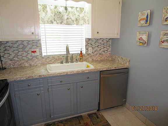 2nd image of 1561 NE 12th Ter APT C6
