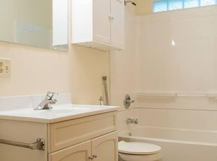 105 Wilkins St E, Stillwater, MN 55082