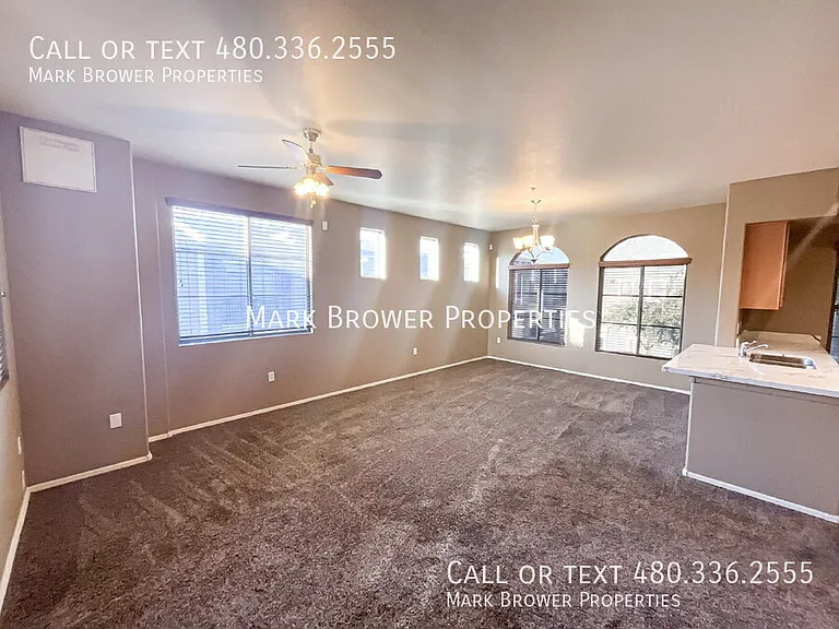 2402 E 5th St #1676 — Photo 3