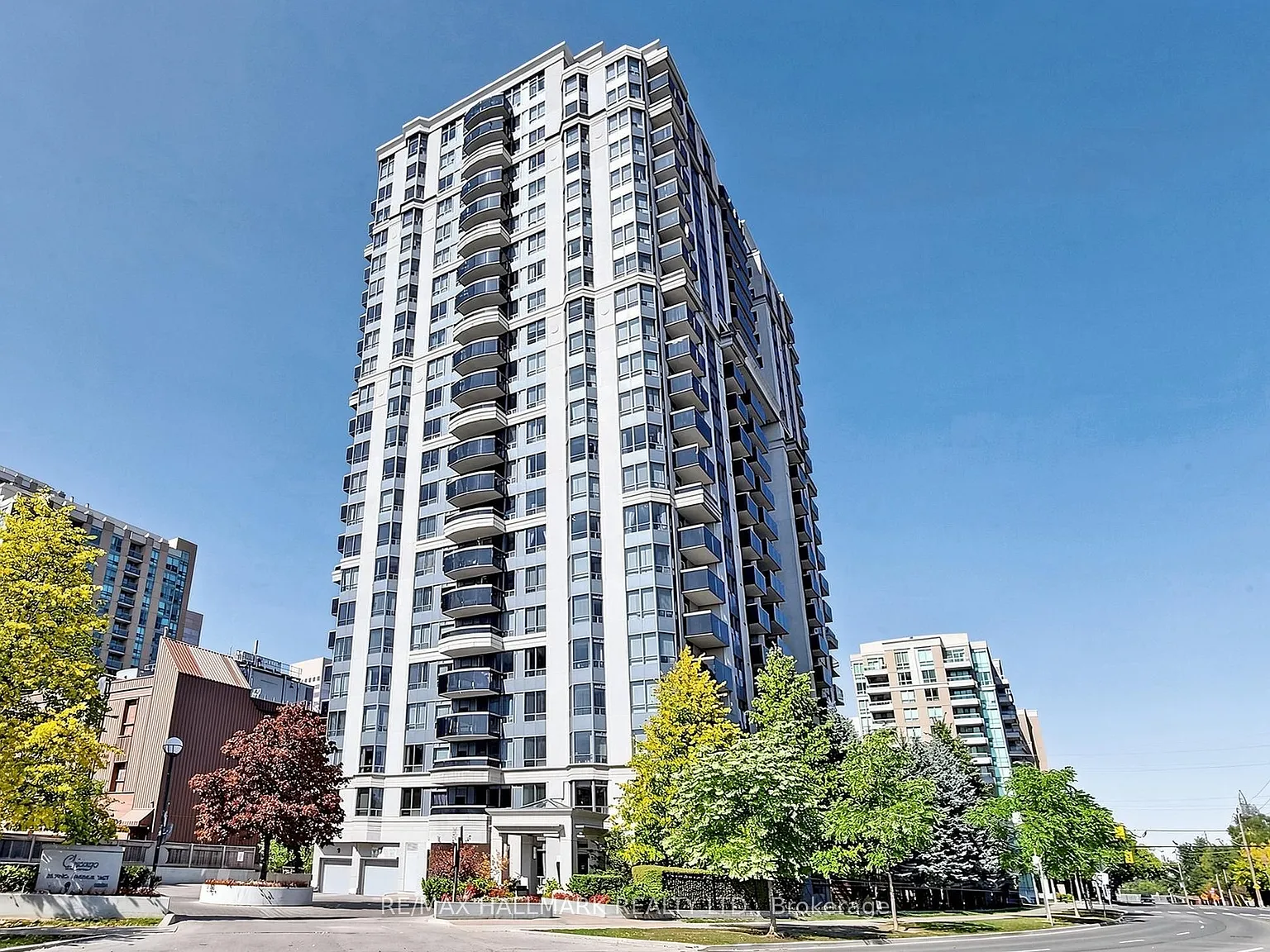 Chicago Residences — Photo 1