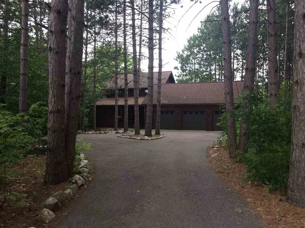 1935 Club House Dr, Harbor Springs, MI 49740