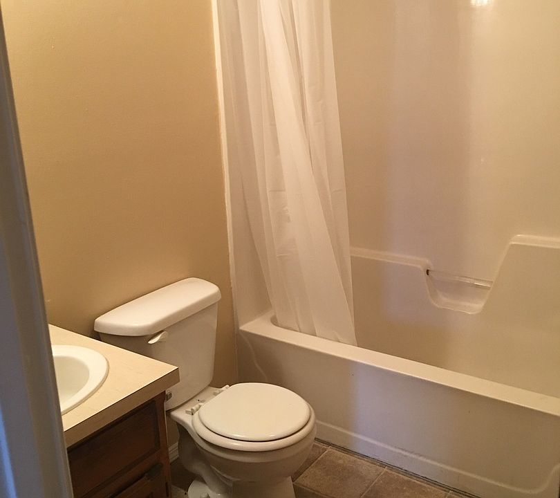 1106 & 1108 S JOPLIN APARTMENTS 11061108 S Joplin Ave Pittsburg KS