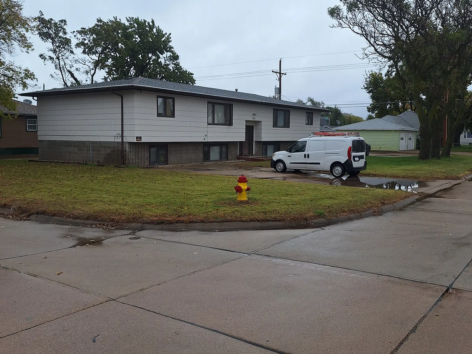 2 bed, $900 — Photo 2