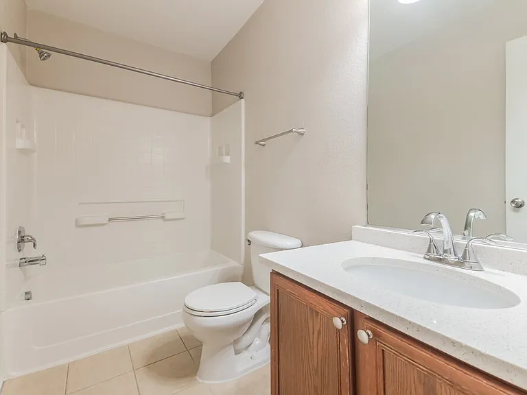 1428 Waterford Dr — Photo 15