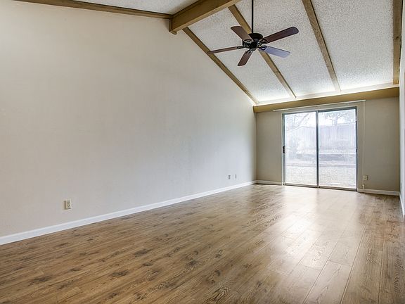 5th image of 8342 Bluff Bend Dr