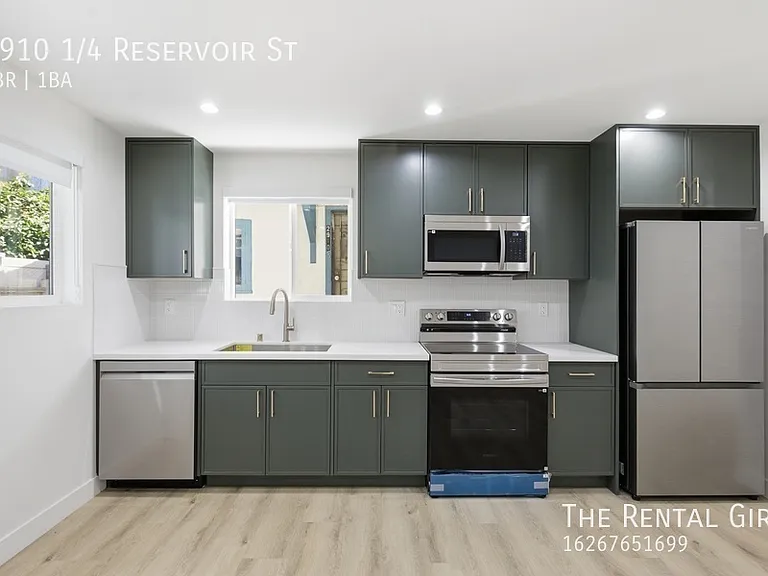 2910 1/4 Reservoir St — Photo 5