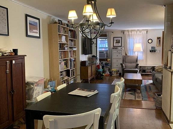 3rd image of 327 Sackett St #1