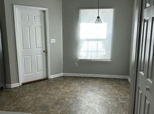 2994 Mikris Dr E, Jacksonville, FL 32225