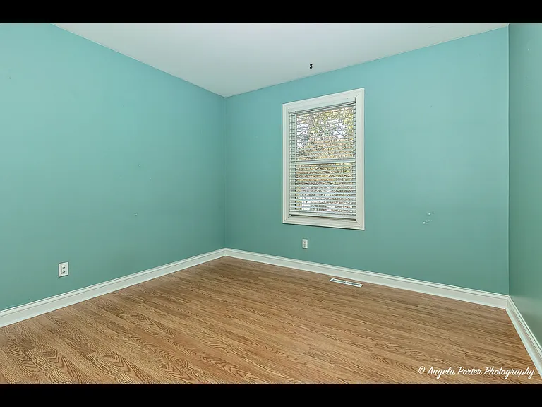 203 Springbrook Ct — Photo 1