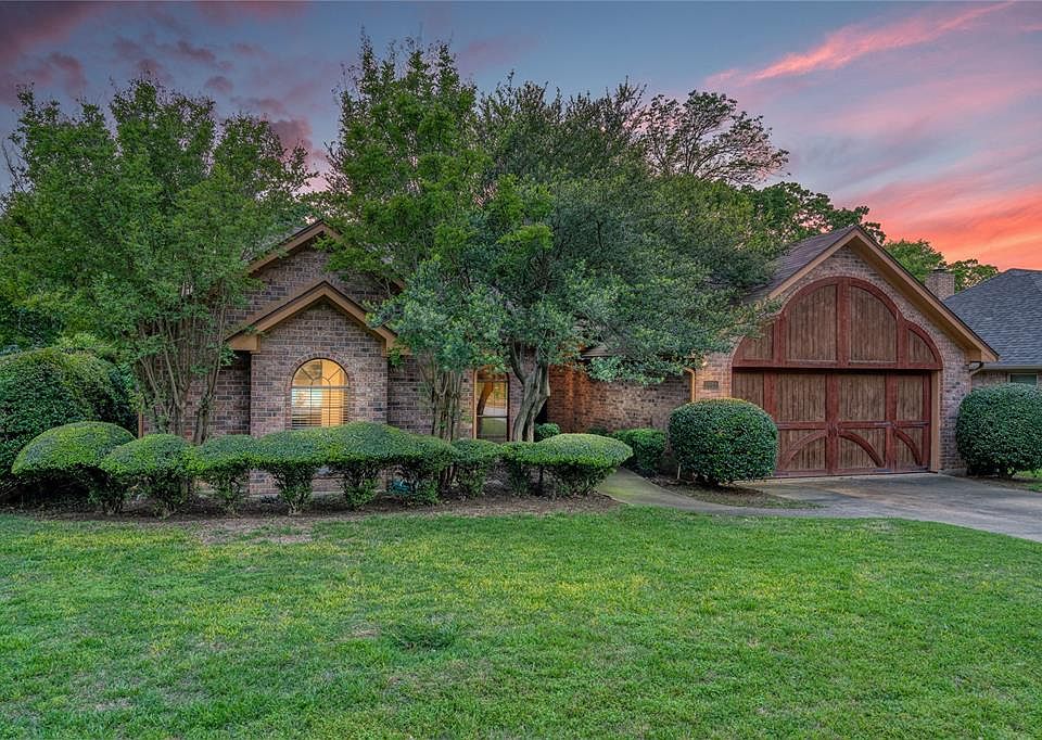 1st image of 1021 S Aspenwood Dr