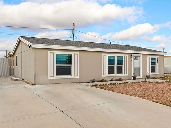3rd image of 5504 S Topaz Street
