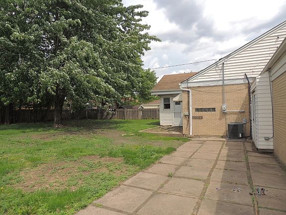 5th image of 1000 Newcastle Ave