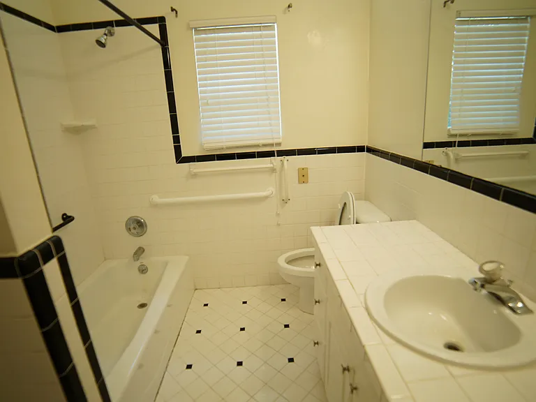 3615 SE 33rd Way — Photo 7