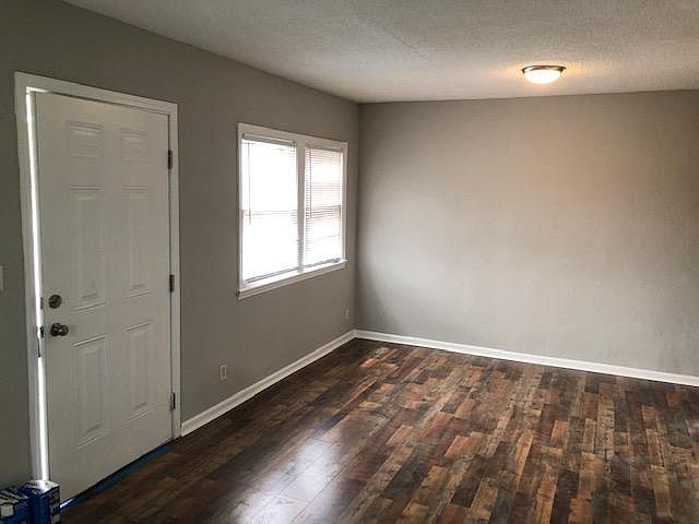 2nd image of 3038 Azalea Dr #&b