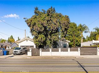 22913 Burbank Blvd, Woodland Hills, CA 91367