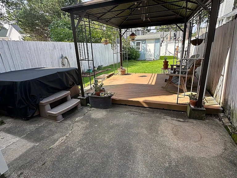 914 C Ave — Photo 5