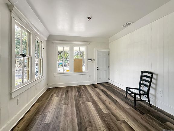 3rd image of 2388 Barber St