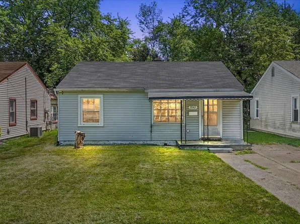 5942 Harrison St, Garden City, MI 48135