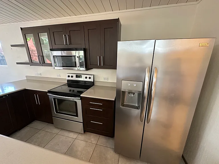 834 Miller Ave — Photo 11