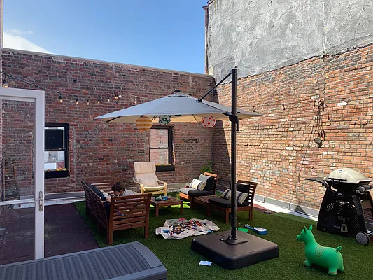 Rented by Compass | media 23