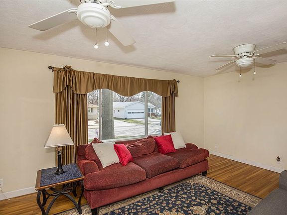 4th image of 2615 44th Street Ct