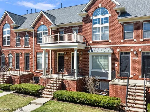 1466 Ashford Ct, Troy, MI 48084