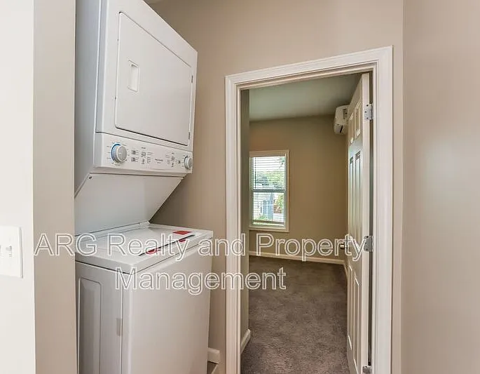 840 Smith St SW #A — Photo 13