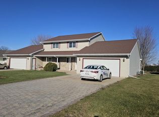 W5558 Holly St, Appleton, WI 54915