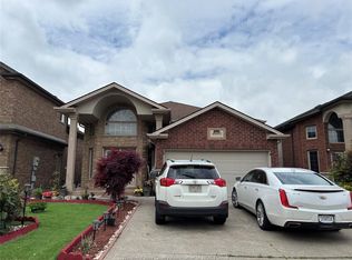 4669 Osaka Cir, Windsor, ON N9G 3G3