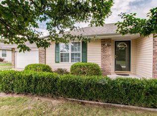 115 E Nola St, Clever, MO 65631