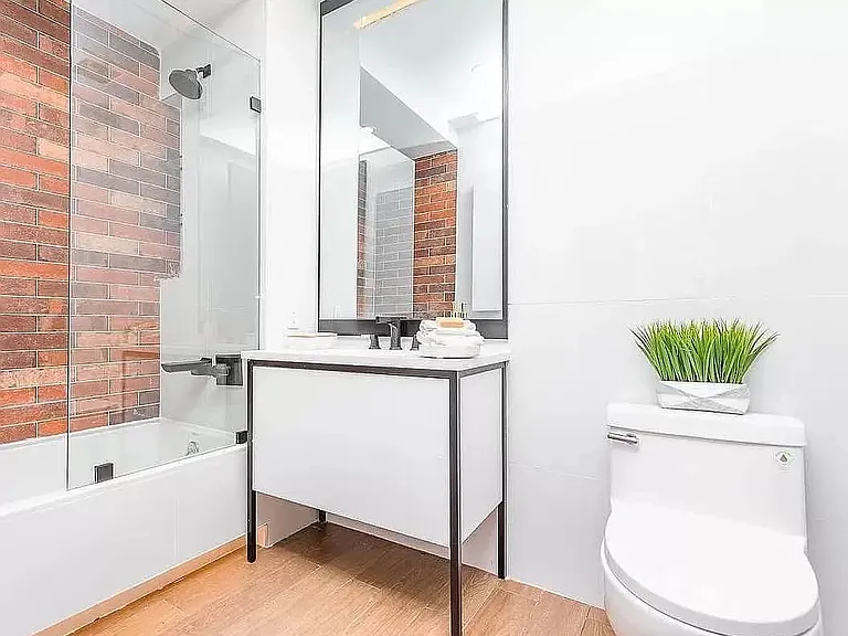 42-22 27th St #1106 — Photo 5