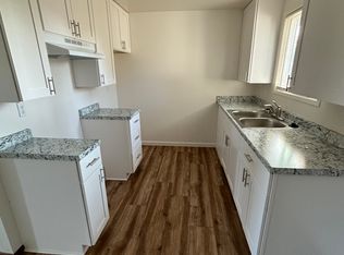 1724 Maple St APT 5, North Bend, OR 97459