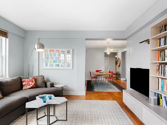 3rd image of 120 Cabrini Blvd #114115