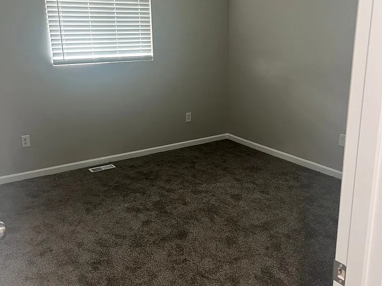 4526 Berquist Dr — Photo 10