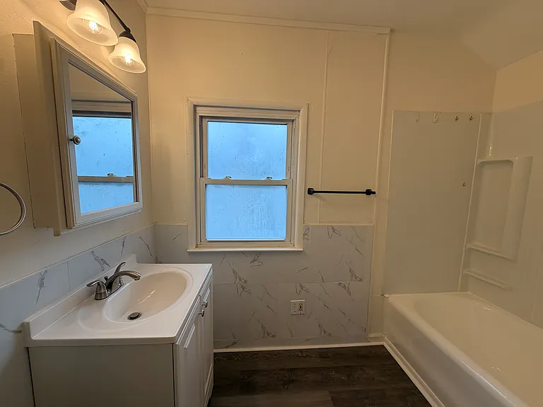 1546 Gould Rd — Photo 10