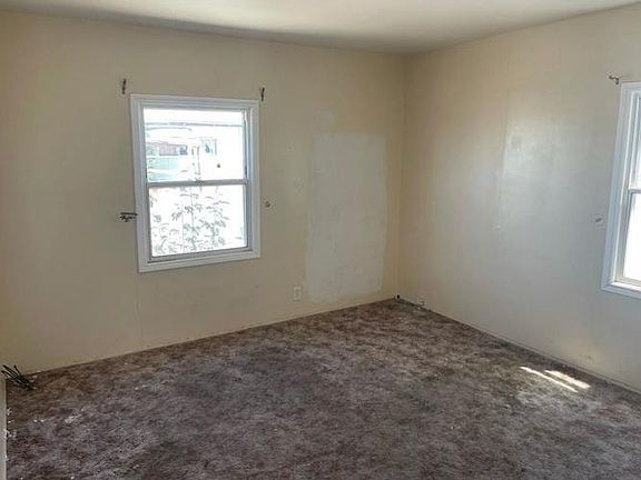 4th image of 1013 N 6th St
