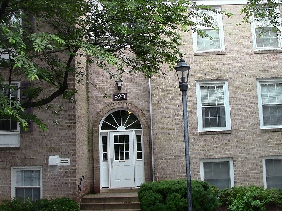 Condo Front Side