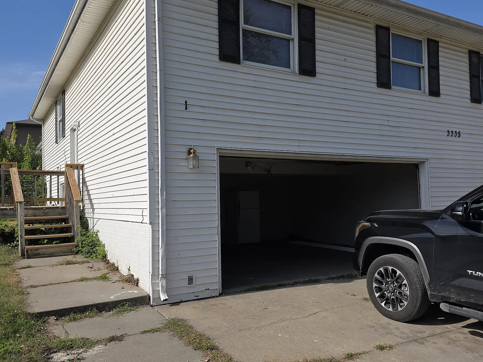 4 bed, $1,900 — Photo 4