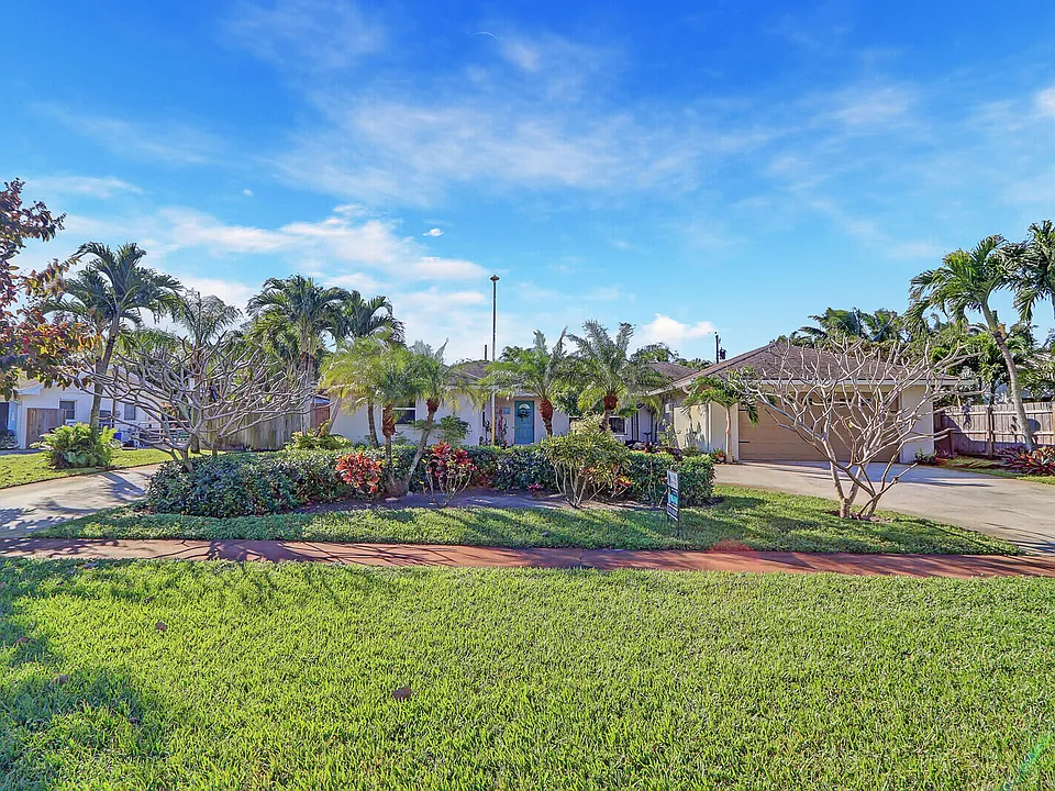 5140 Laird Ln
